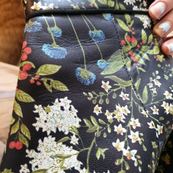 Wittner Floral Heels - Picture 5 of 7